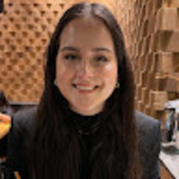 Meet your Posher, Kayla - Picture 1 of 1